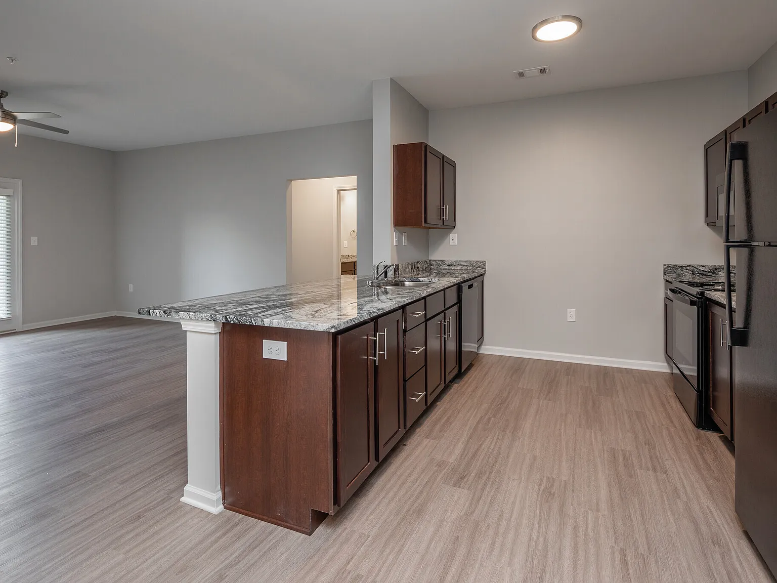 Buffalo Trail Apartments — Photo 1