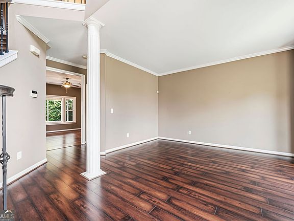 5th image of 2469 Arcadia Dr NW