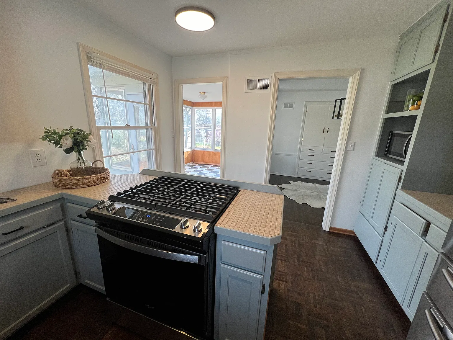 3 bed, 1550 sqft, $2,750 — Photo 4
