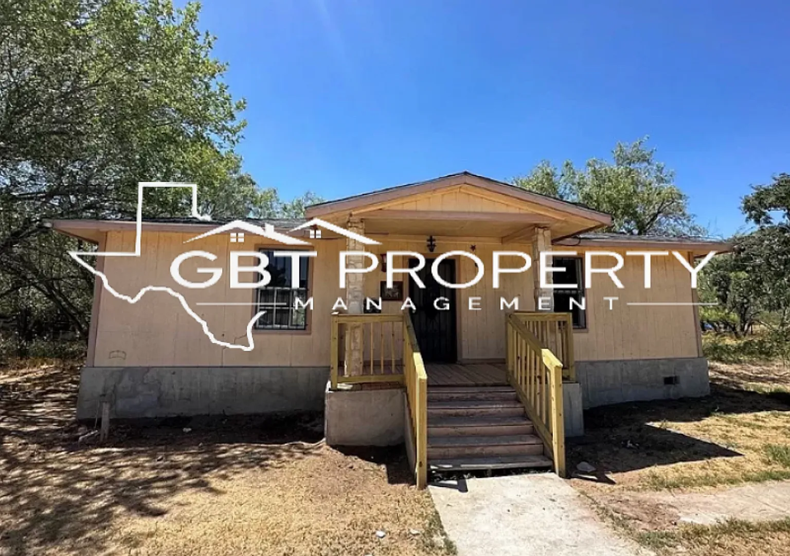 3 Bedroom 2 Bath — Photo 4