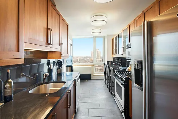 Rented by Town Residential | media 2