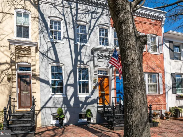 817 Duke St, Alexandria, VA 22314