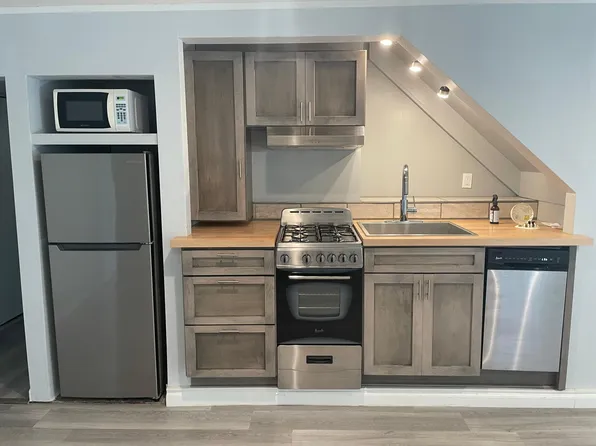 (undisclosed Address), Seattle, WA 98125