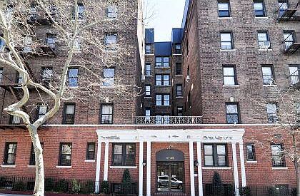 1st image of 4725 40th St