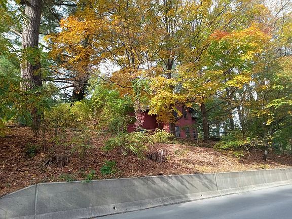 3rd image of 60 Central Ave