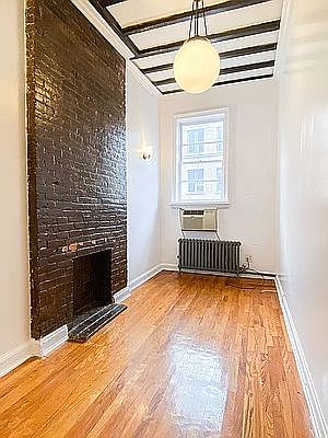 1st image of 105 Christopher St APT 3A