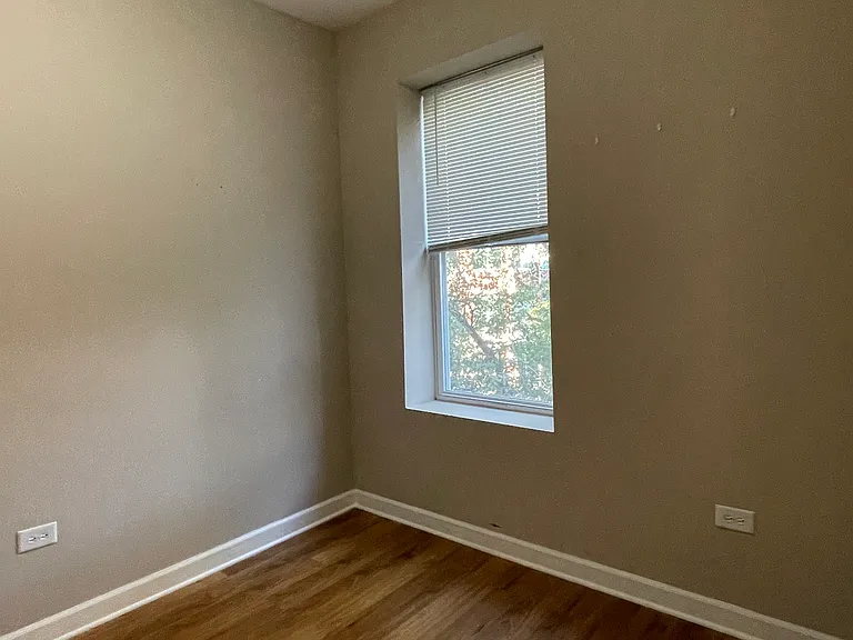 1734 W Division St #3F — Photo 6