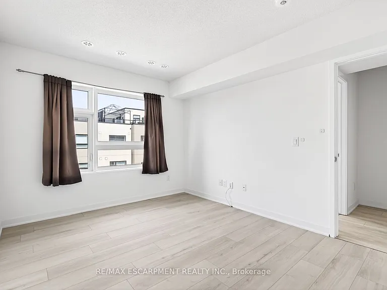 1121 Cooke Blvd #32 — Photo 31