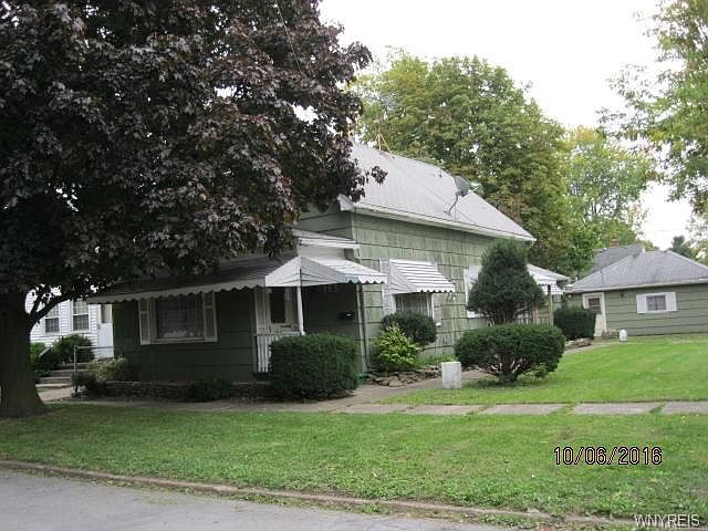 2nd image of 113 10th Ave
