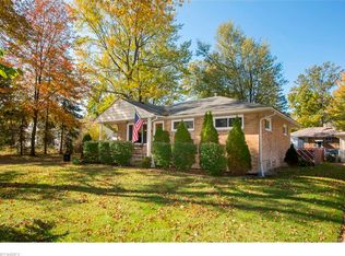 6094 Burns Rd, North Olmsted, OH 44070