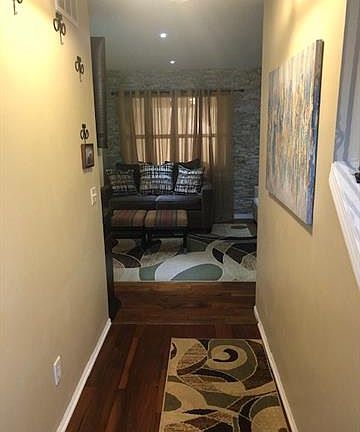 5th image of 21651 Roosevelt Ave
