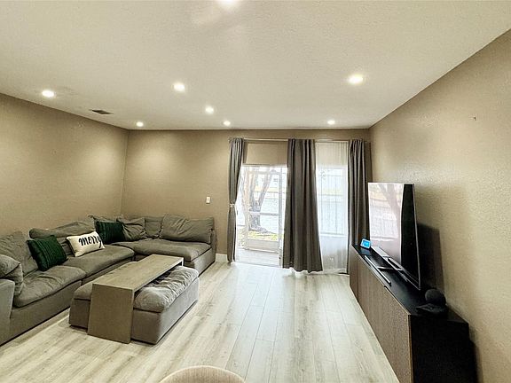 5th image of 5707 Tuscany Terrace #0