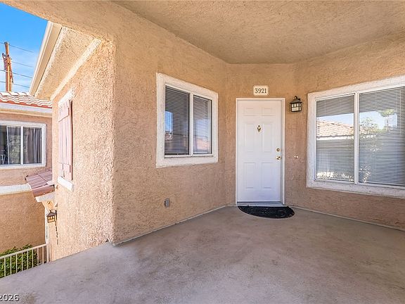 4th image of 251 S Green Valley Pkwy Unit 3921