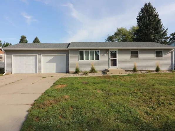 215 6th St SW, Spencer, IA 51301