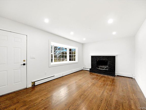4th image of 68 Hillcrest Drive