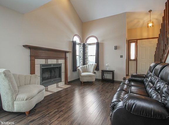 3rd image of 9323 Wherry Ln Unit 0