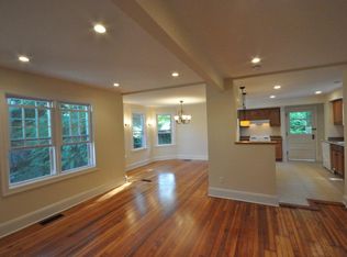 32 Weaver St #1, Greenwich, CT 06831