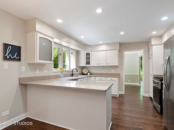 5th image of 87 Warrington Dr