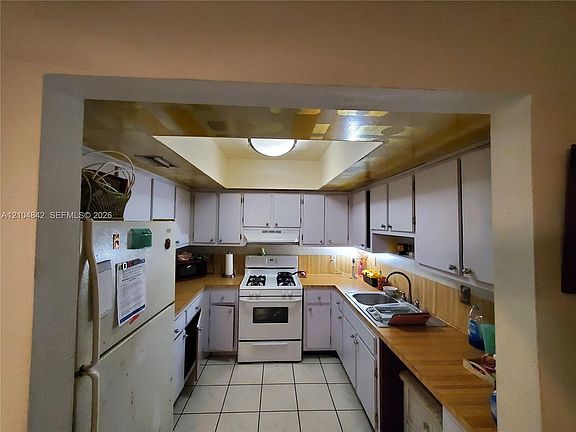 2nd image of 11562 SW 109th Rd #35Z