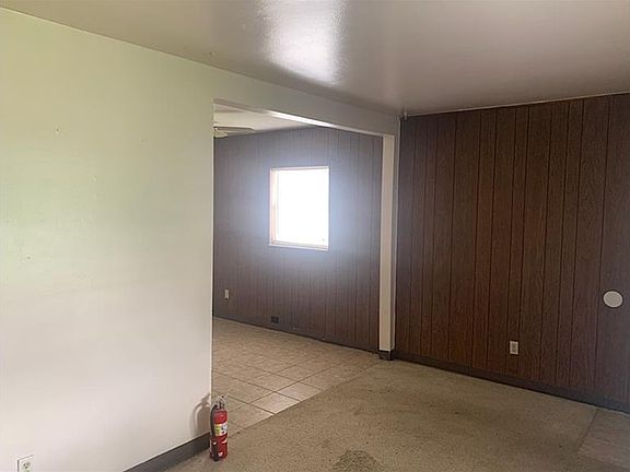 3rd image of 8950 Temple Terrace Hwy