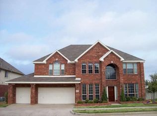 8305 Summer Park Dr, Fort Worth, TX 76123