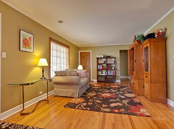 4th image of 621 Oriole Ln