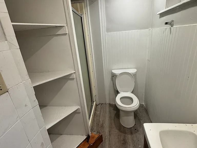 653 Western Ave #16 — Photo 2