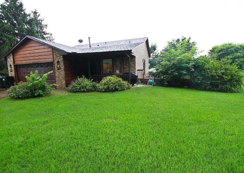 1st image of 1040 Tamarack Ln
