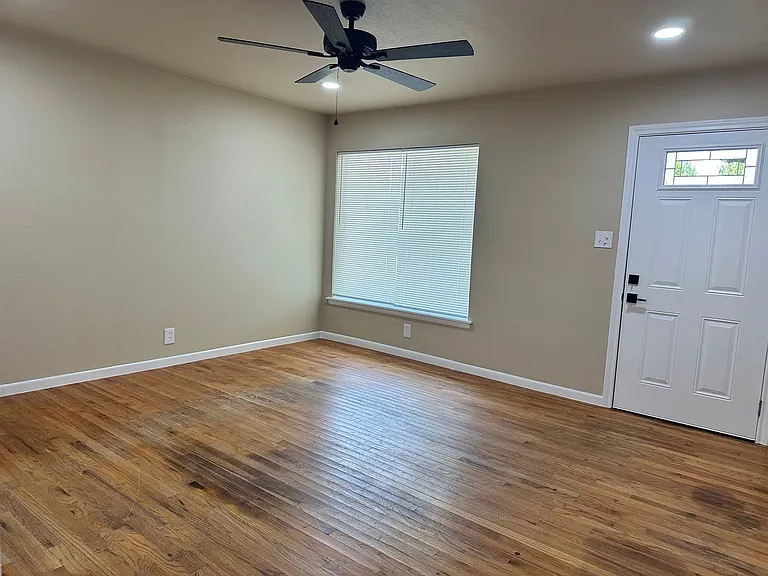 1234 S Brazos St — Photo 7
