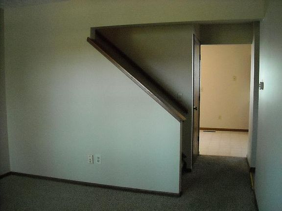 3rd image of 6572 Birchton St