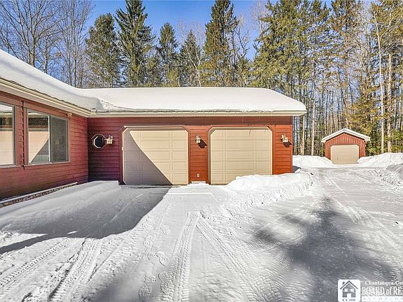 5th image of 2739 Butts Rd N