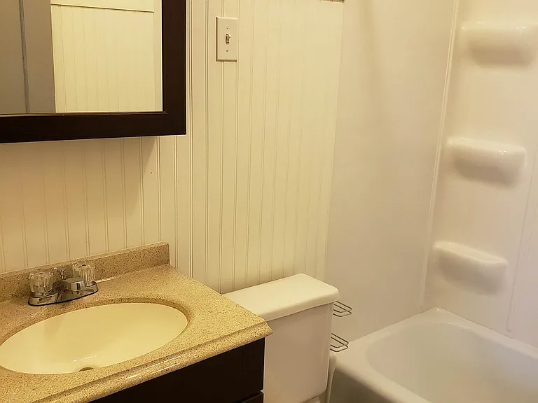 524 Jefferson St #7 — Photo 7