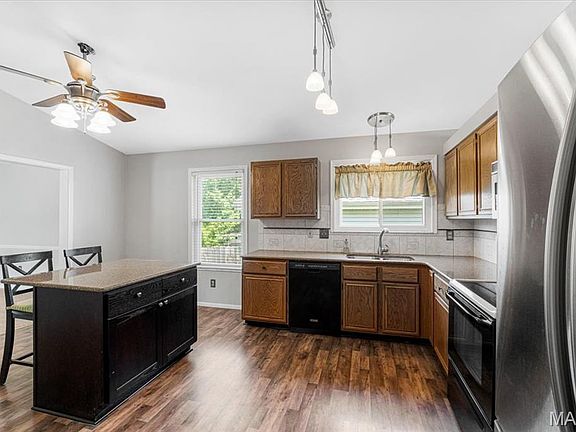 4th image of 459 Xavier Ct