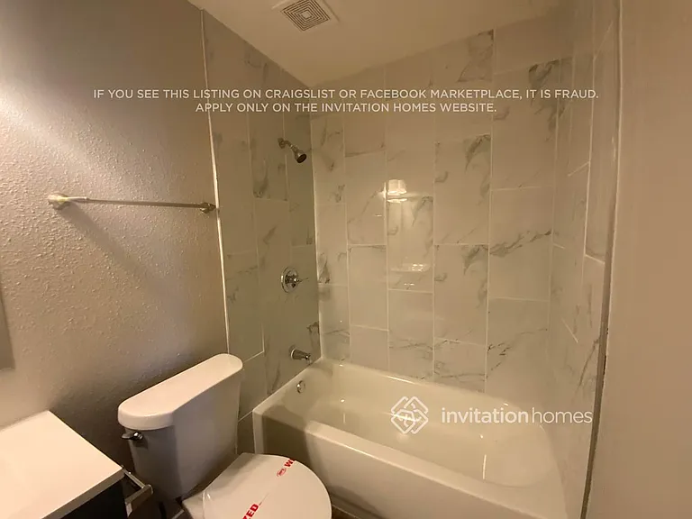15984 E Bates Pl — Photo 11