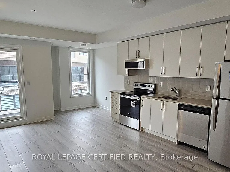 3405 Ridgeway Dr #28 — Photo 2
