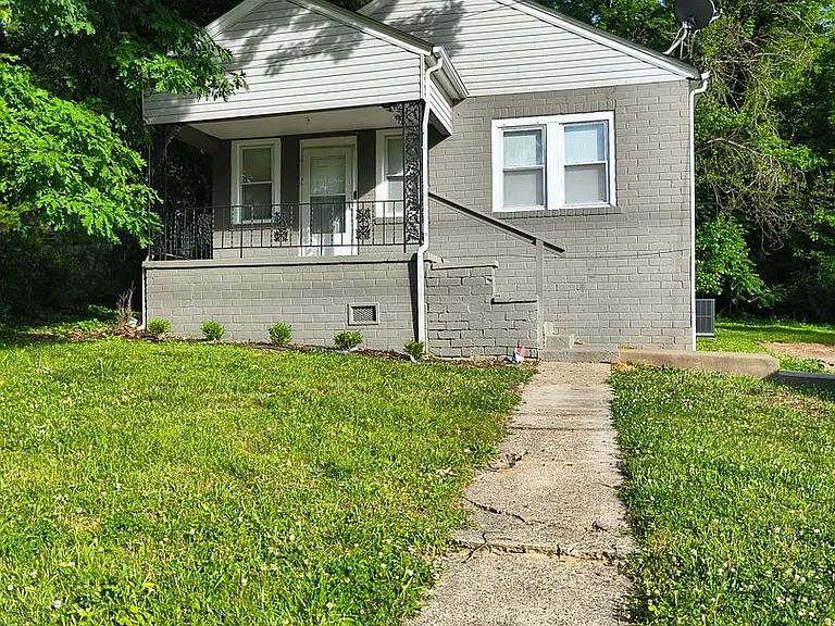 3622 Lilac Ave — Photo 1