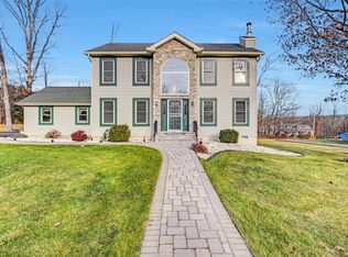 11 Brahms Ct, East Stroudsburg, PA 18301