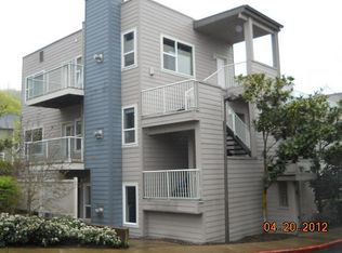 602 SW Nevada St APT B, Portland, OR 97219