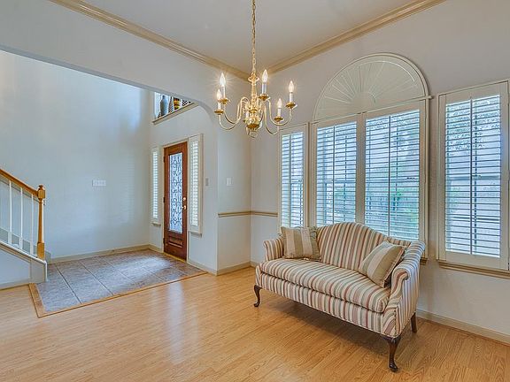 4th image of 1415 Deer Knoll Ct