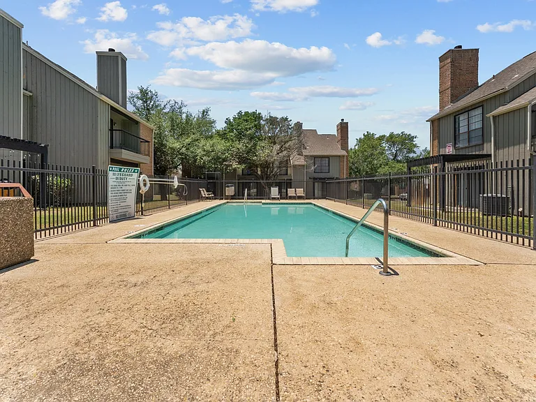 Park Greene Townhomes — Photo 6