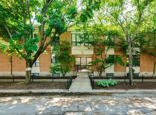 2820 N Greenview Ave APT A, Chicago, IL 60657