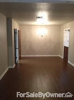 Bay Window / Breakfast Area