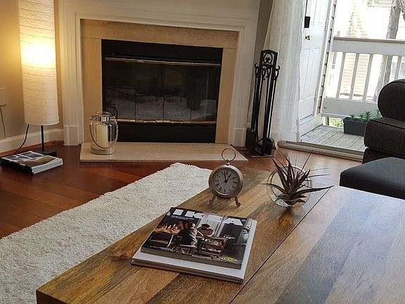 5th image of 10818 Antigua Ter APT 202