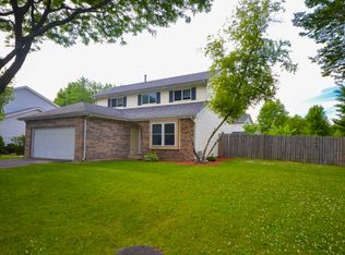 3190 Andover Ct, Aurora, IL 60504