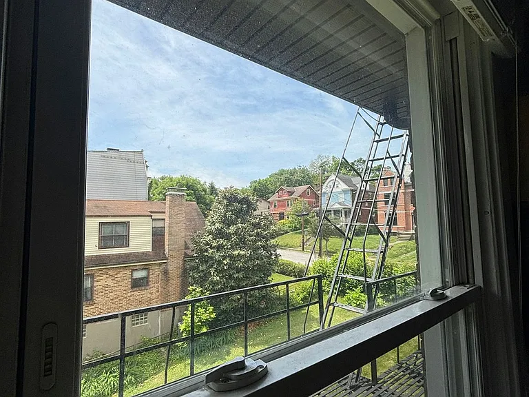 750 Hawthorne Ave #3 — Photo 9