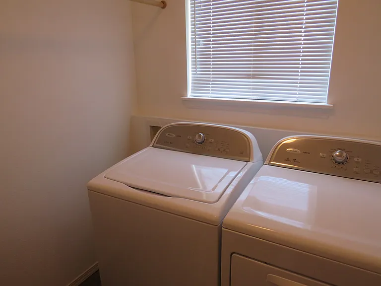 2112 S Longmont Ave — Photo 11
