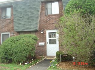 70 Wakefield Cir, East Hartford, CT 06118