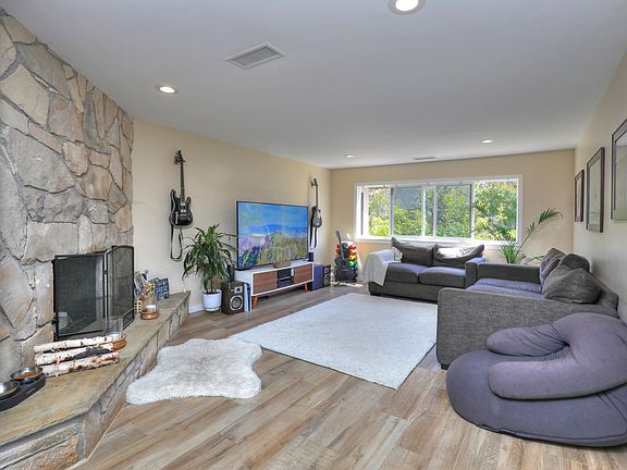 4th image of 5041 Yaple Ave