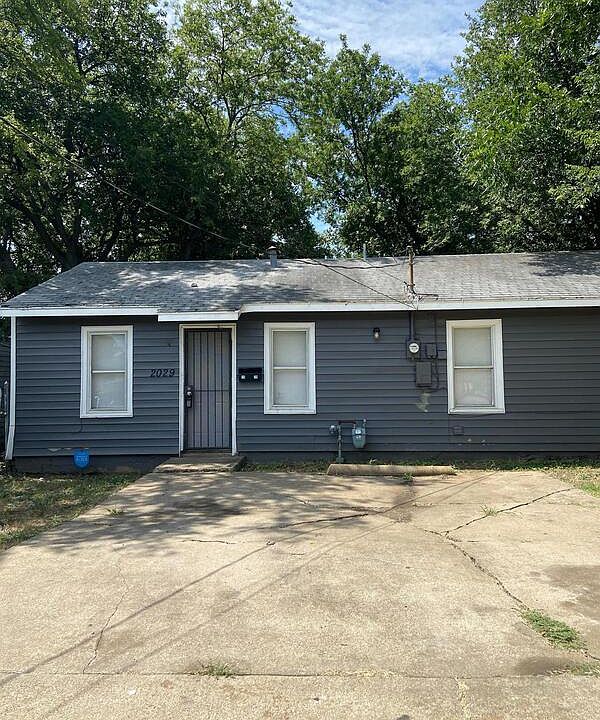 1st image of 2029 Beaumont St