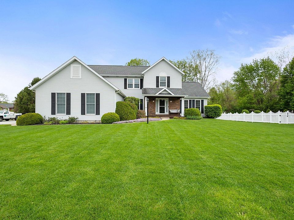 1st image of 60506 Woodstock Dr